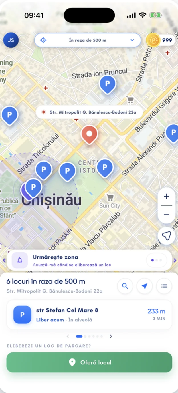 The Parkane app showing free parking spots on a map of Chișinău